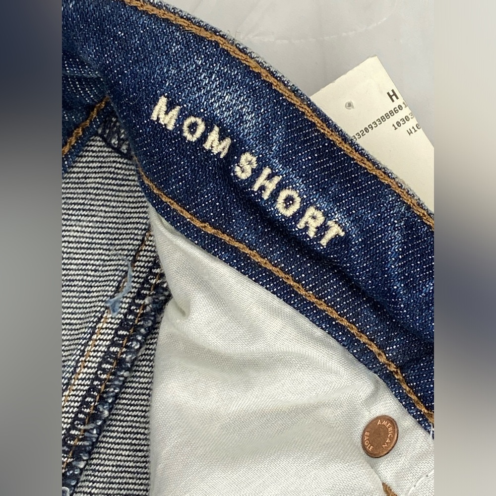 American Eagle Mom Short - Stretch - Picture 5 of 9